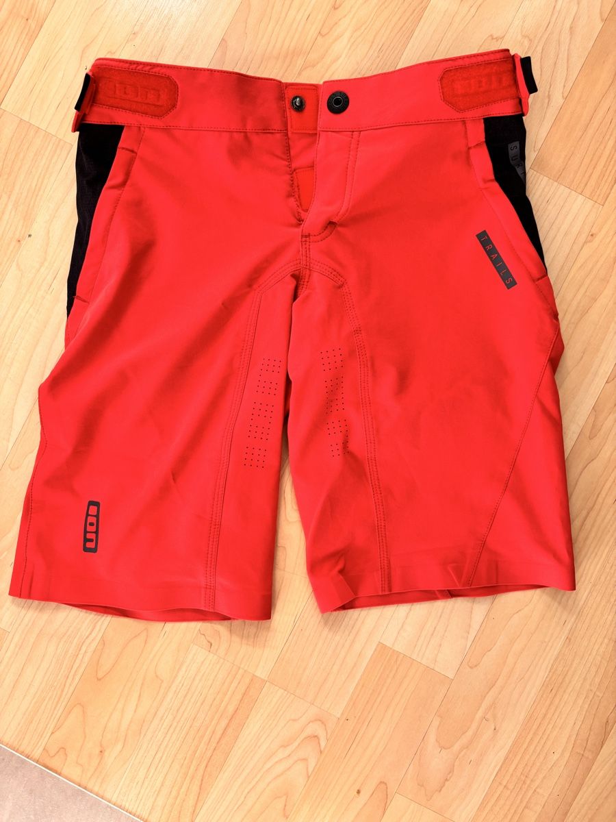 Hosen: Bikeshorts Traze ION Gr. 34/XS – Neu (gemäss Beschreibung) aus Rotkreuz von Bonito77