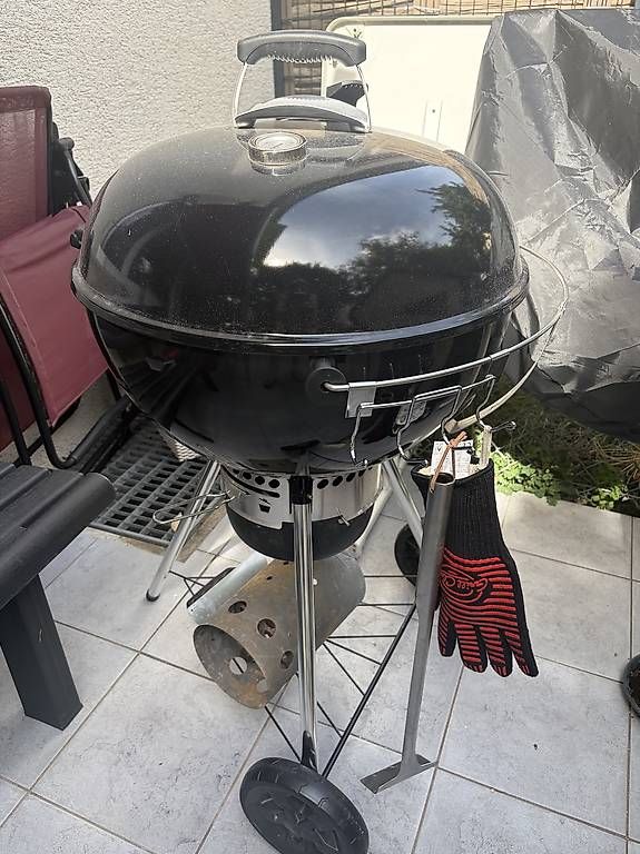 Weber Grills: Weber Holzkohle Kugelgrill – Gebraucht aus Pfungen von nad_vt7k 1
