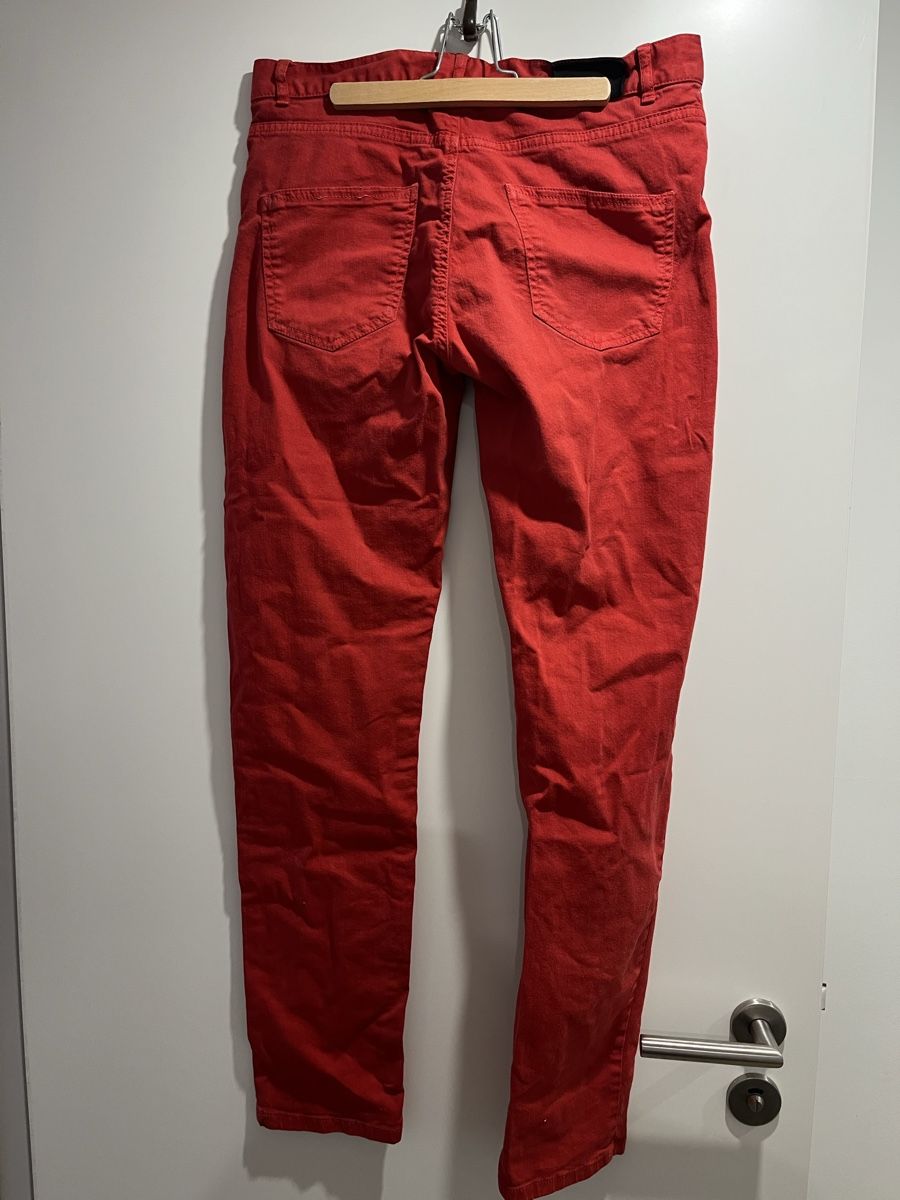 Lacoste Pantalons: Lacoste Hose Gr. 42 rot – D'occasion à Zürich par Shopmystyle 1