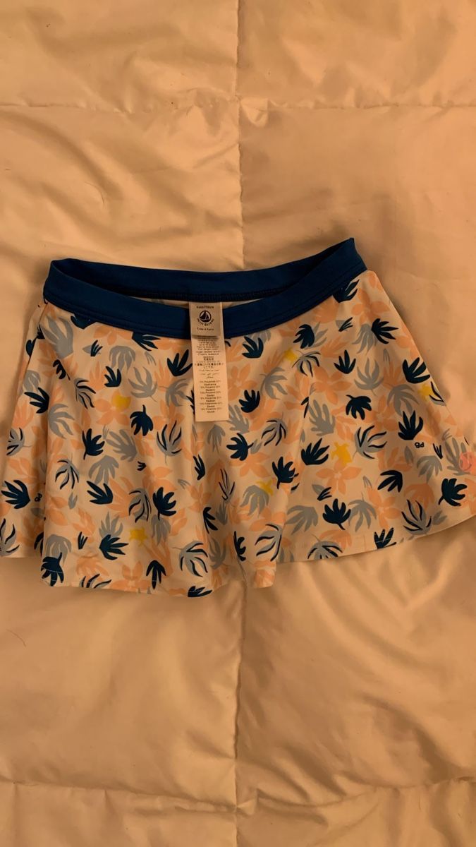 Petit Bateau Kleider & Röcke: Jupe fille Petit Bateau taille 116 – Gebraucht aus Turbach von mel_q2ry