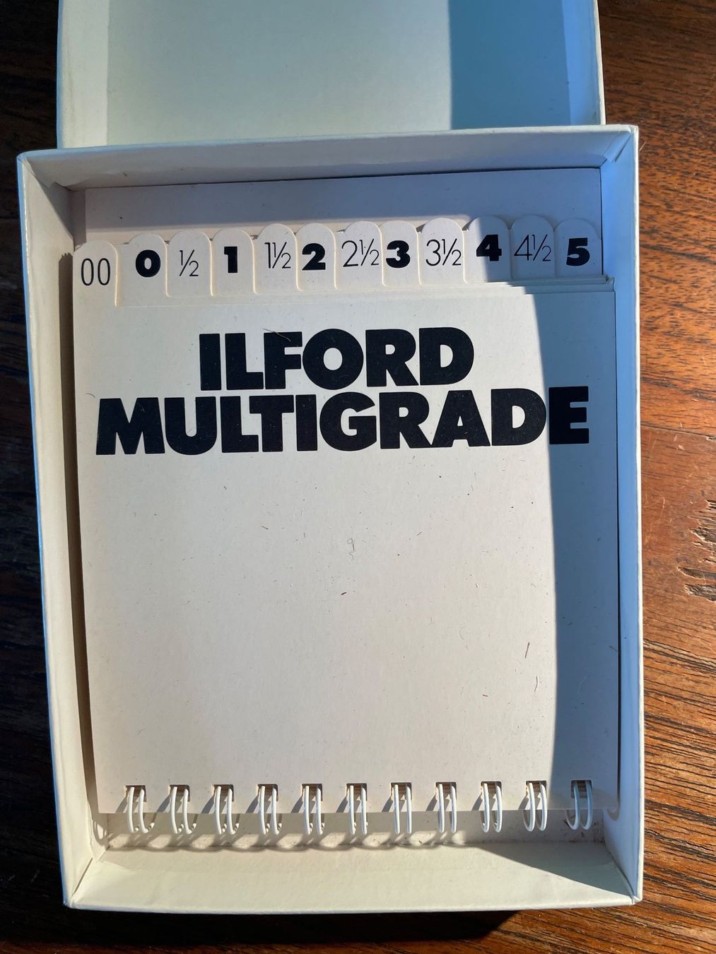 Ilford Labor & Dunkelkammer: Ilford Multigrade II Filtersatz – Gebraucht aus Bern von Marcuse2004 3
