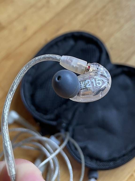 Shure Kopfhörer: Shure SE215 In-Ear Ohrhörer – Gebraucht aus Schwyz von gibsamier