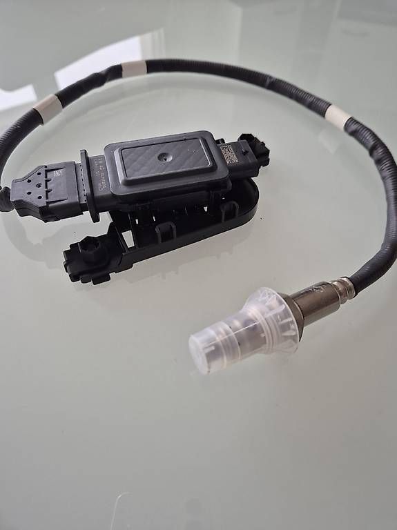 Tutti pezzi di ricambio auto: NOx Sensor VW – Usato da Wollerau venduto da Artigianalmente 3
