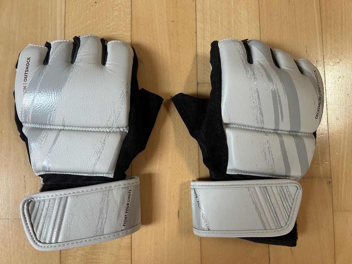 Sacchi da boxe: Sac de boxe – Usato da Lausanne venduto da ValeMerky 4
