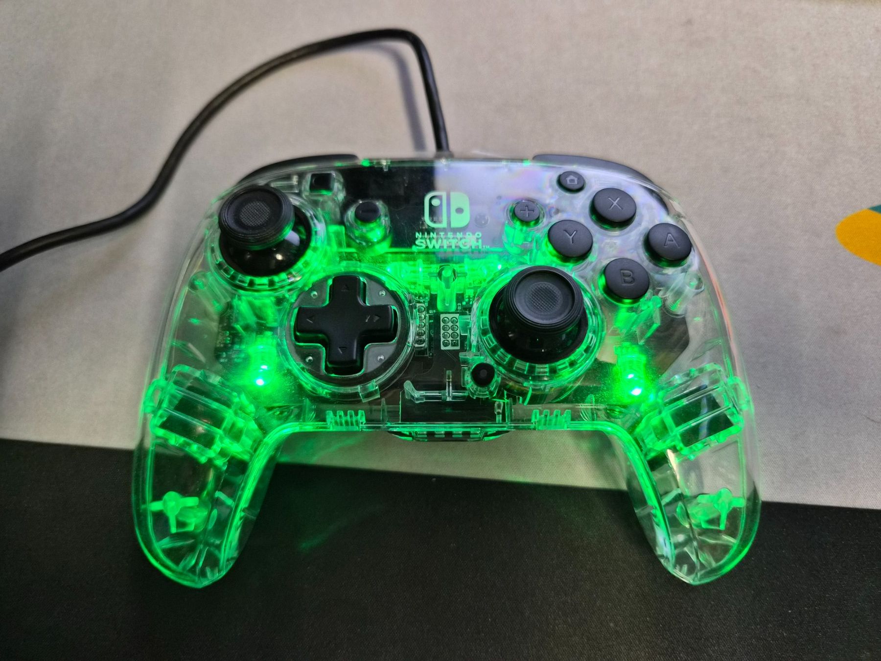 Nintendo Controller: Nintendo Switch Pro Controller transparent Gehäuse Ink Lade. – Usato da Zürich venduto da Joselito0 3