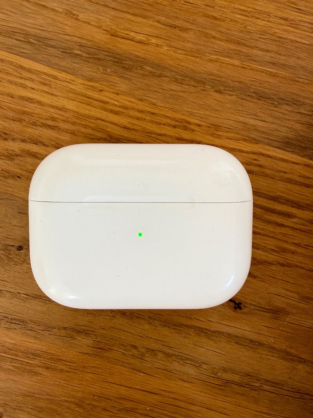 Apple Cuffie: APPLE AirPods Pro 2 Charging Case – Usato da Lausanne venduto da Nine1982 4