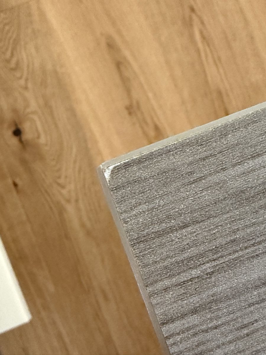 Tische: Esstisch (Tischplatte Holzoptik) – Gebraucht aus Gossau SG von laura_dema 8