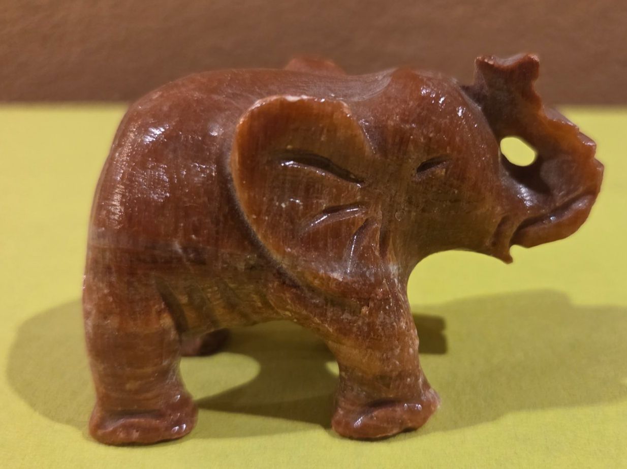 Sculture & Statue: Elefant aus Marmor 5cm – Nuovo (secondo la descrizione) da Roggliswil venduto da Mabelco
