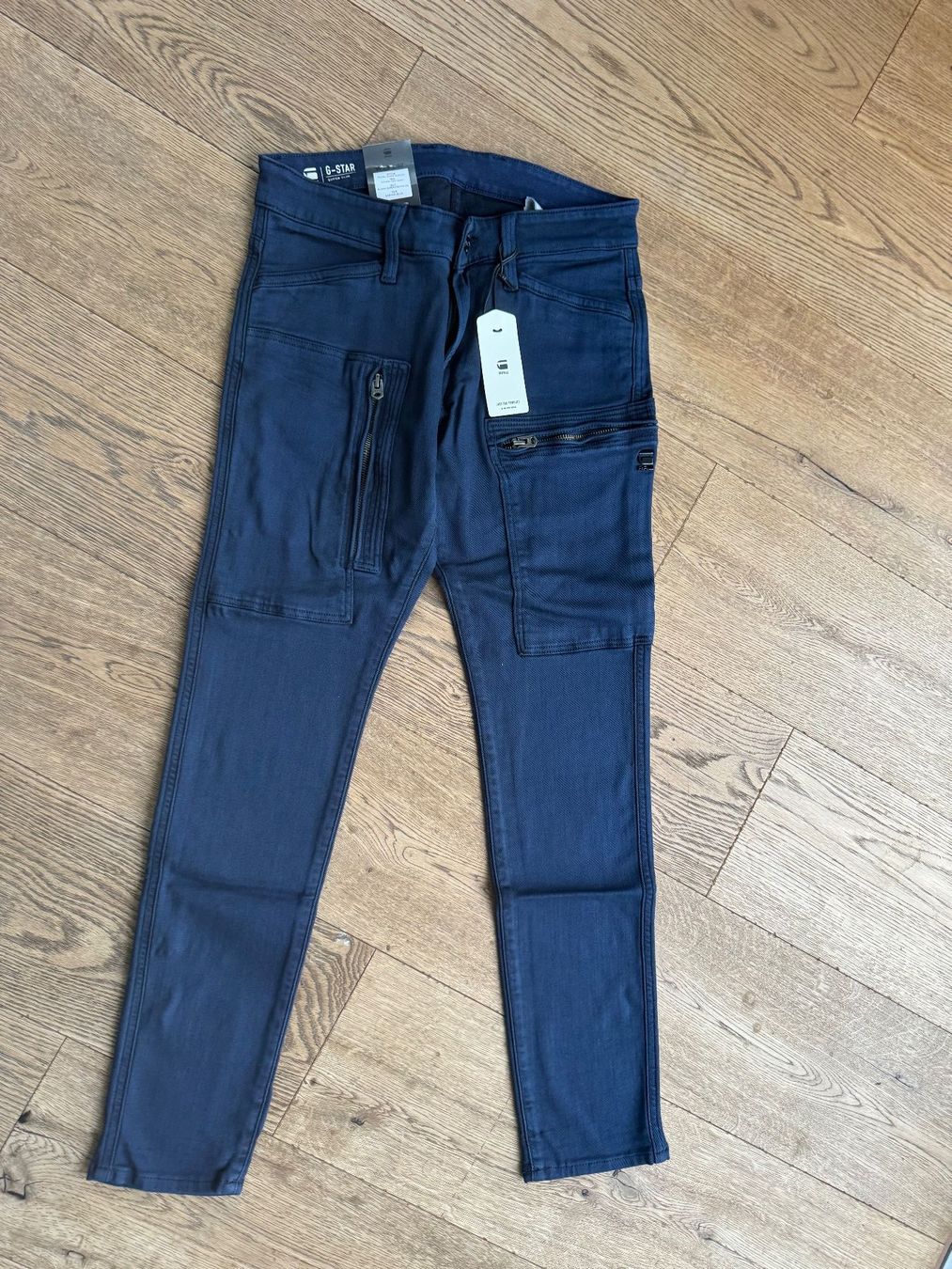 Hosen: Hose, G-Star , **NEU** 33/32 super slim – Neu (gemäss Beschreibung) aus Stettfurt von outlet72