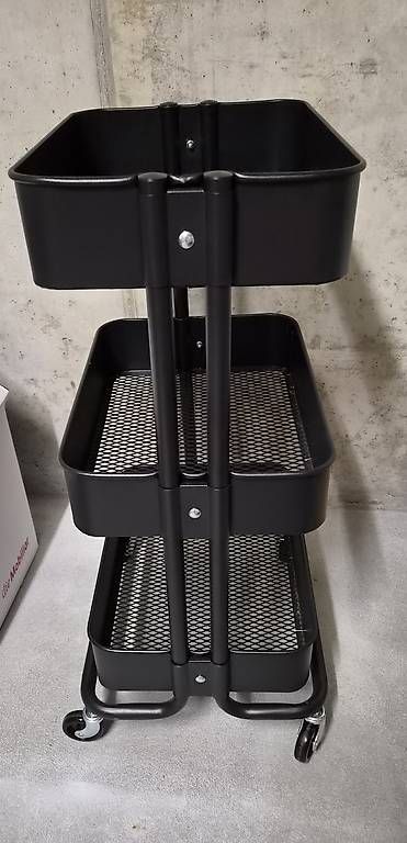 Carrelli di servizio: IKEA Råskog Servierwagen  – Usato da Melchnau venduto da Rhabarber_98 1