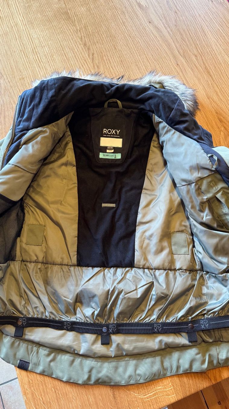 Roxy Sci: Veste de ski Roxy - Taille S – Usato da Les Mosses venduto da mae019 2