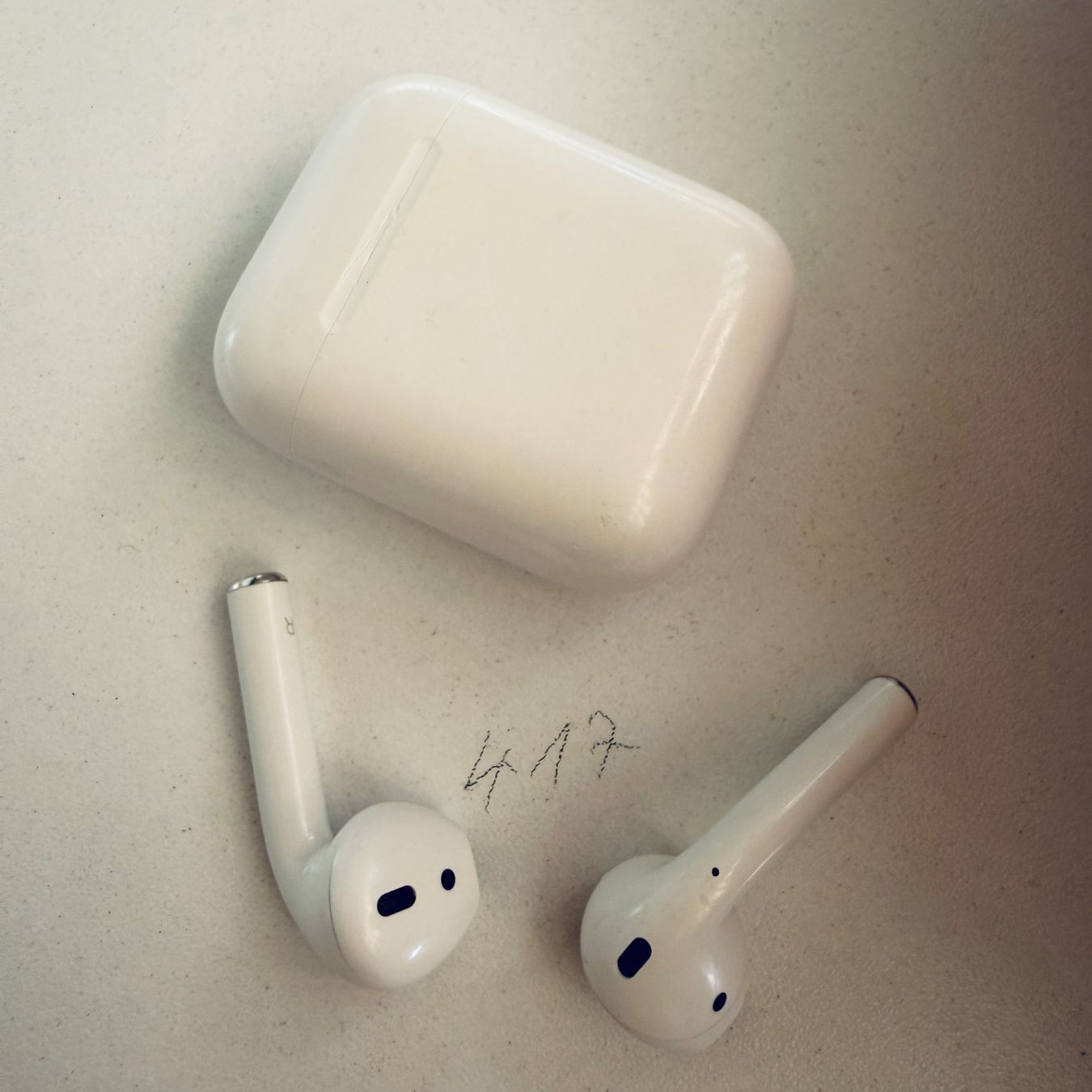 Apple Casques audio: Original Apple AirPods 2 Gen. Wireless Kopfhörer & Case – D'occasion à Basel par MY.AIRPODS.SHOP 6