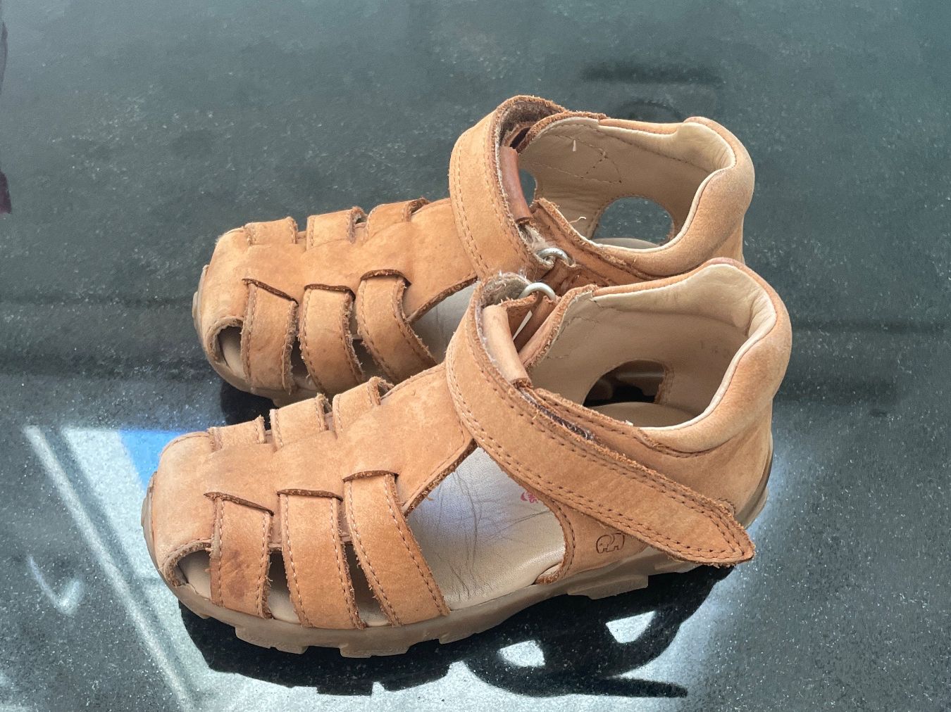 Elefanten Scarpe da uomo: Elefanten-Sandalen, Gr. 25 – Usato da Rorschacherberg venduto da kat_7lhp