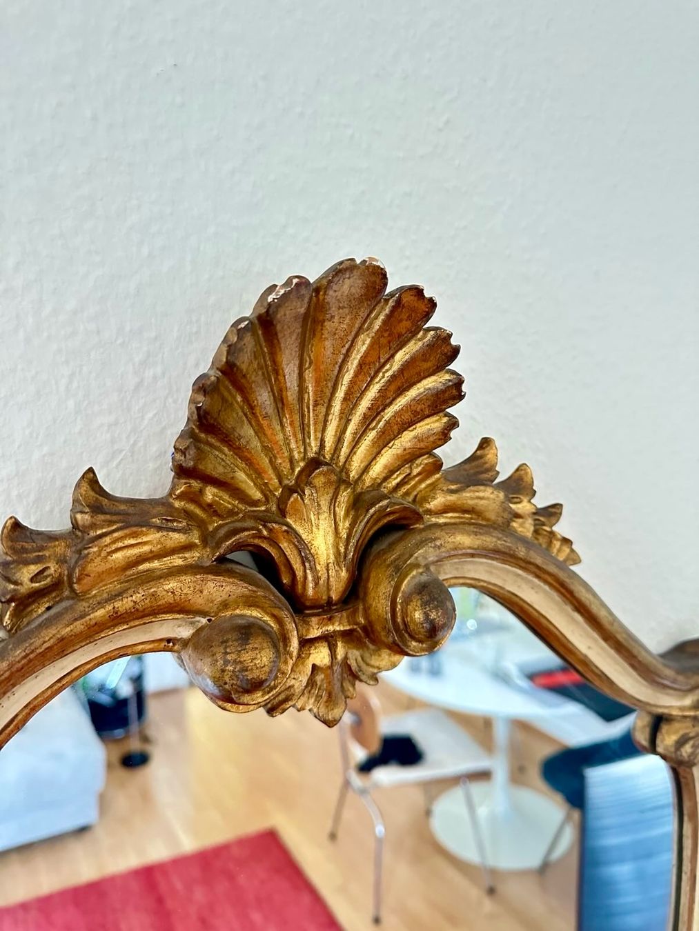 Specchi: Goldener Spiegel mit dekorativen Elementen – Usato da Basel venduto da curated_finds 1
