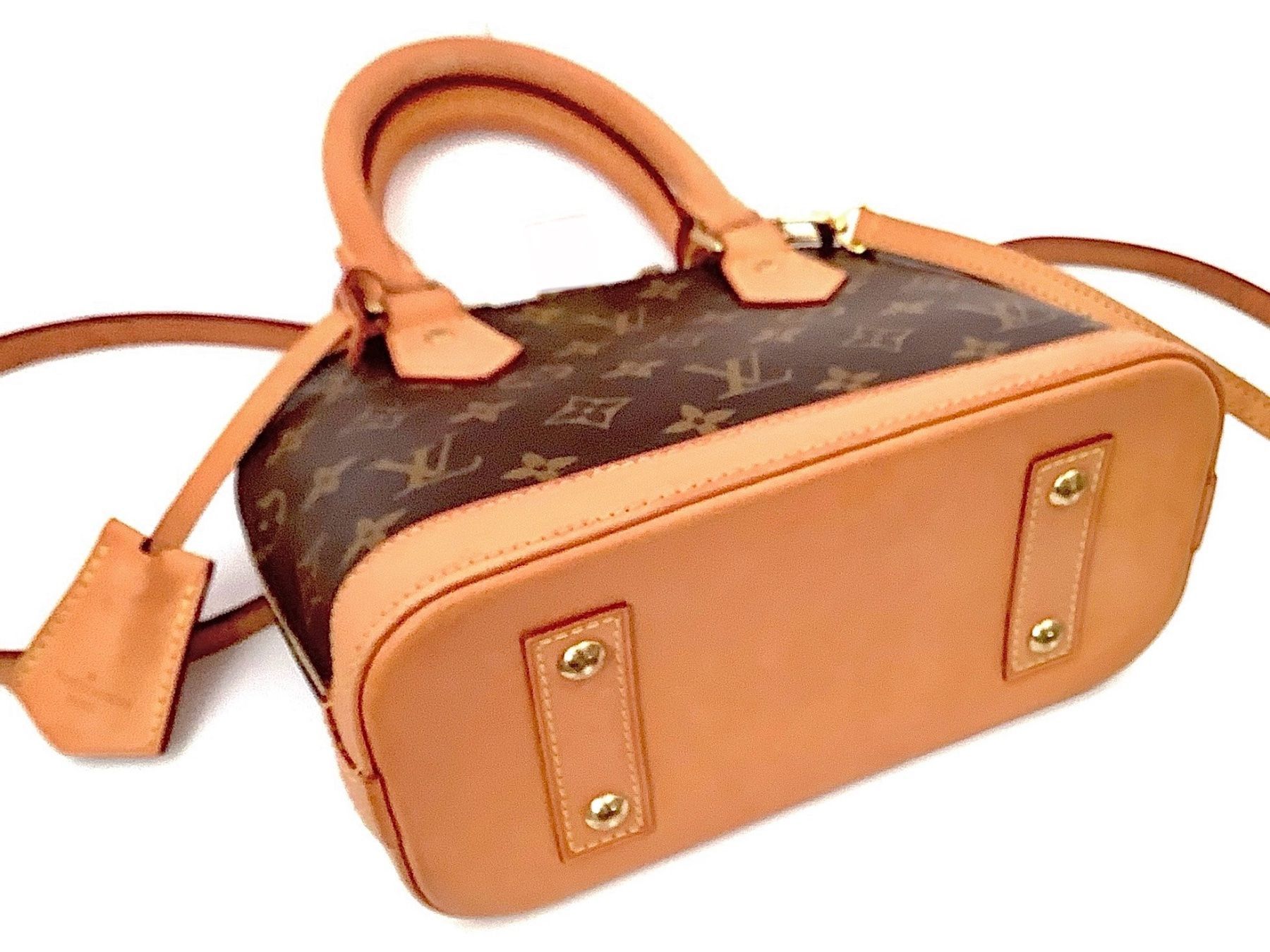 Louis Vuitton Taschen für Damen: Louis Vuitton Alma BB Monogram Echt Top – Neu (gemäss Beschreibung) aus Küsnacht ZH von Vuit-on 5