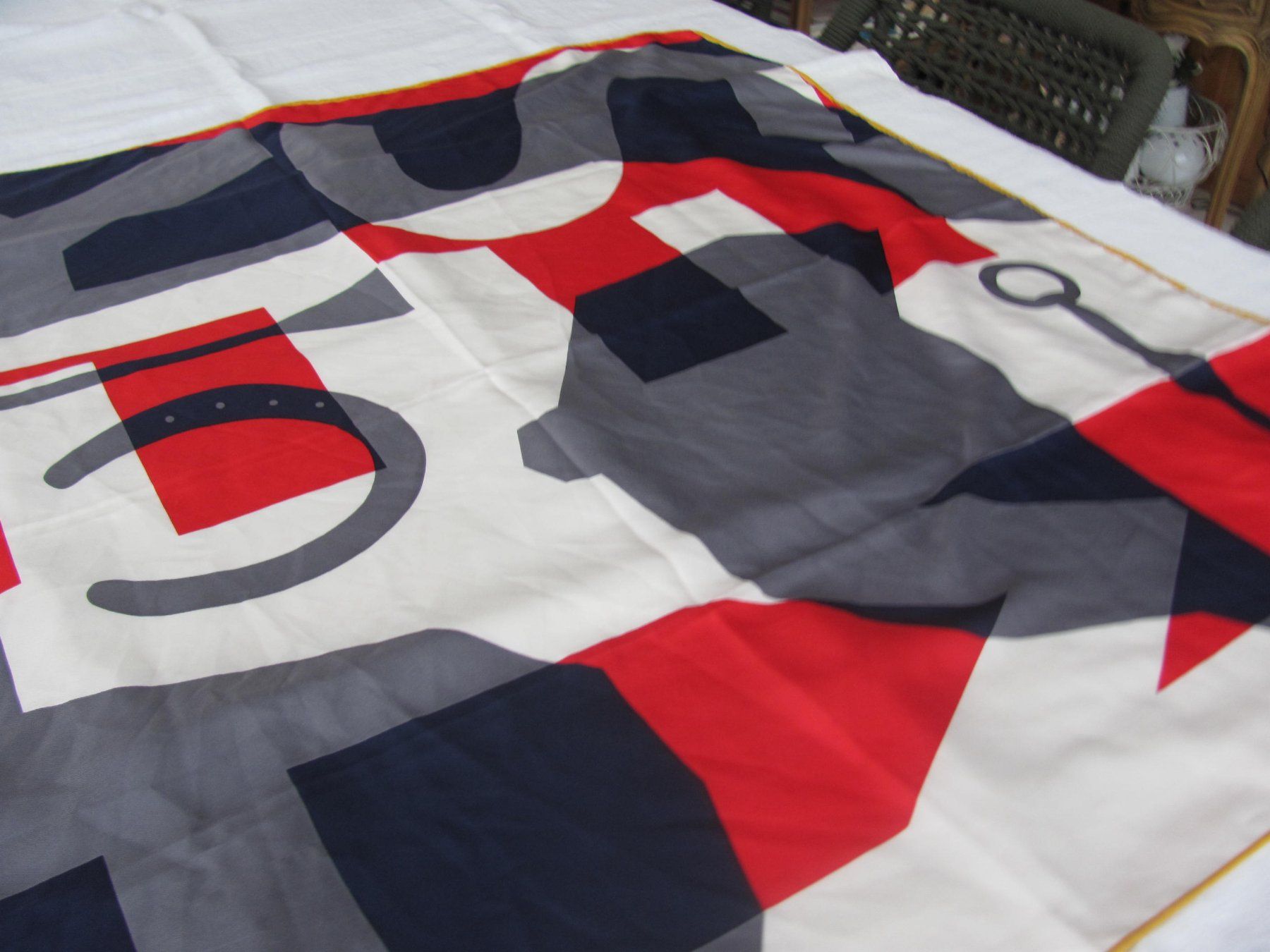 Ensoie Foulard & Sciarpe: Foulard en soie twill – Nuovo (secondo la descrizione) da Vétroz venduto da magnolia5 3