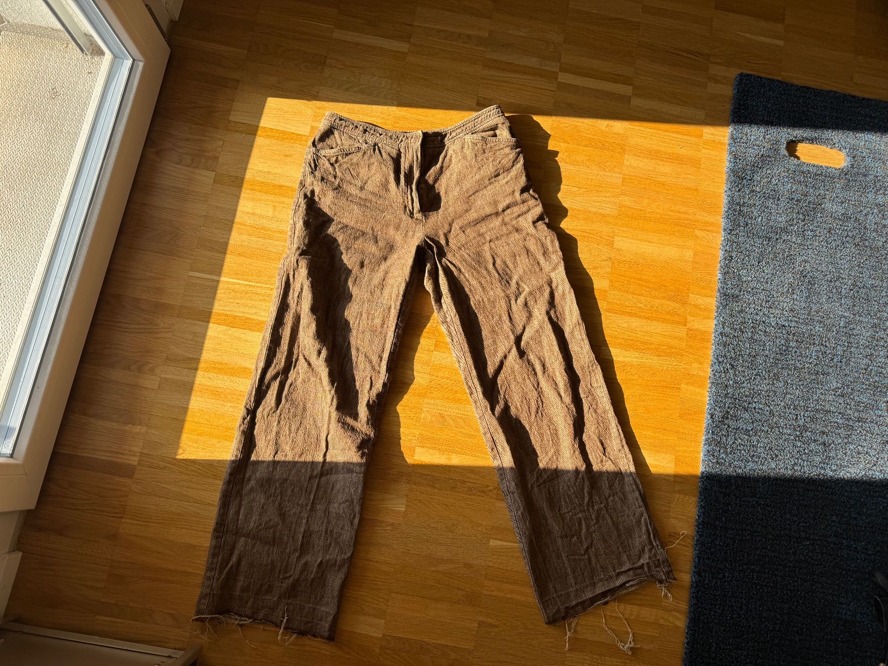 Max Mara Pantaloni: Max Mara Weekend Brown Linen Trousers - Size M – Usato da Fribourg venduto da mariedw