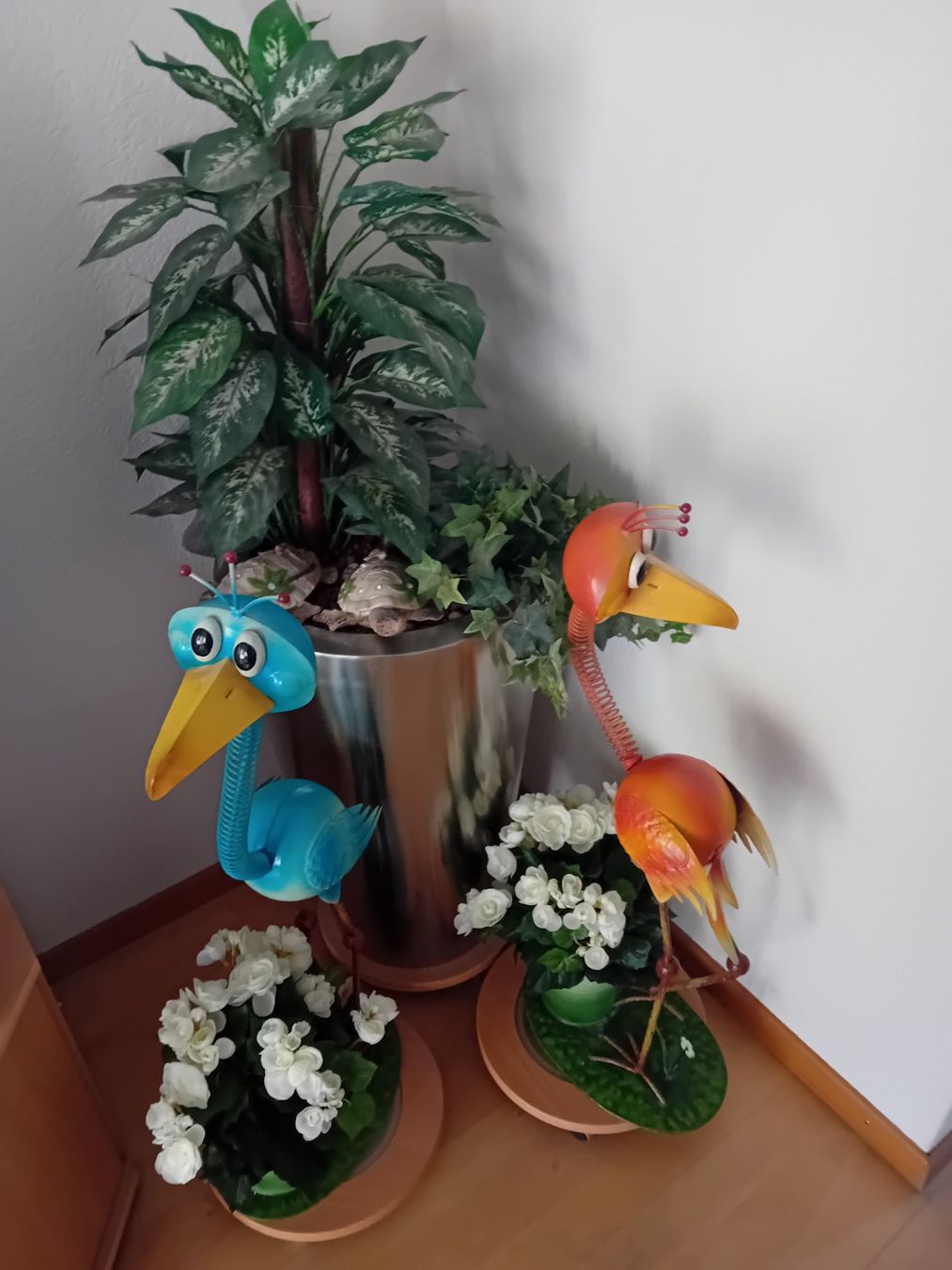 Tutte le decorazioni: Paradiesvögel suchen ein neues Zuhause – Usato da Schlieren venduto da von_hl8p 4