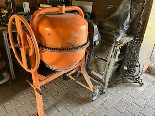 Tutte le macchine: Betonmischer  – Usato da Plasselb venduto da joSImara 1