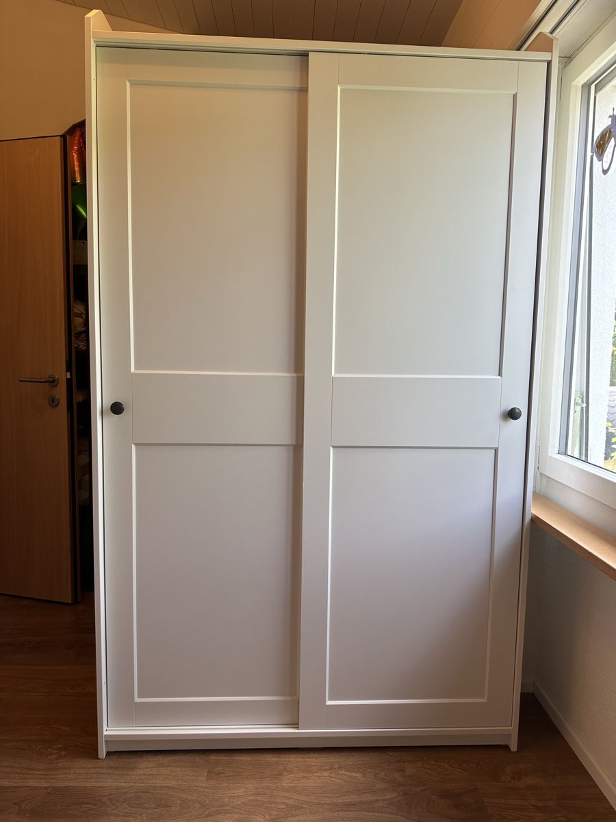 Armadi: Top Kleiderschrank ab CHF 1.00!! – Usato da Wolfhausen venduto da Hole-in-One 1
