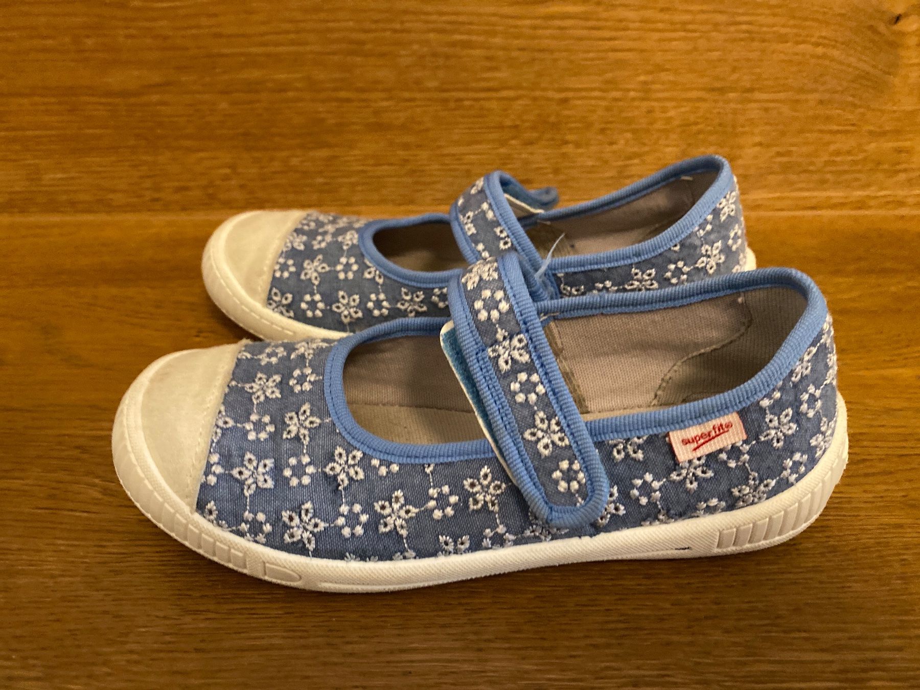 Superfit Scarpe per ragazze: Superfit Kinderschuhe non-marking Gr 31 – Usato da Birmensdorf ZH venduto da PolzerJ1 2