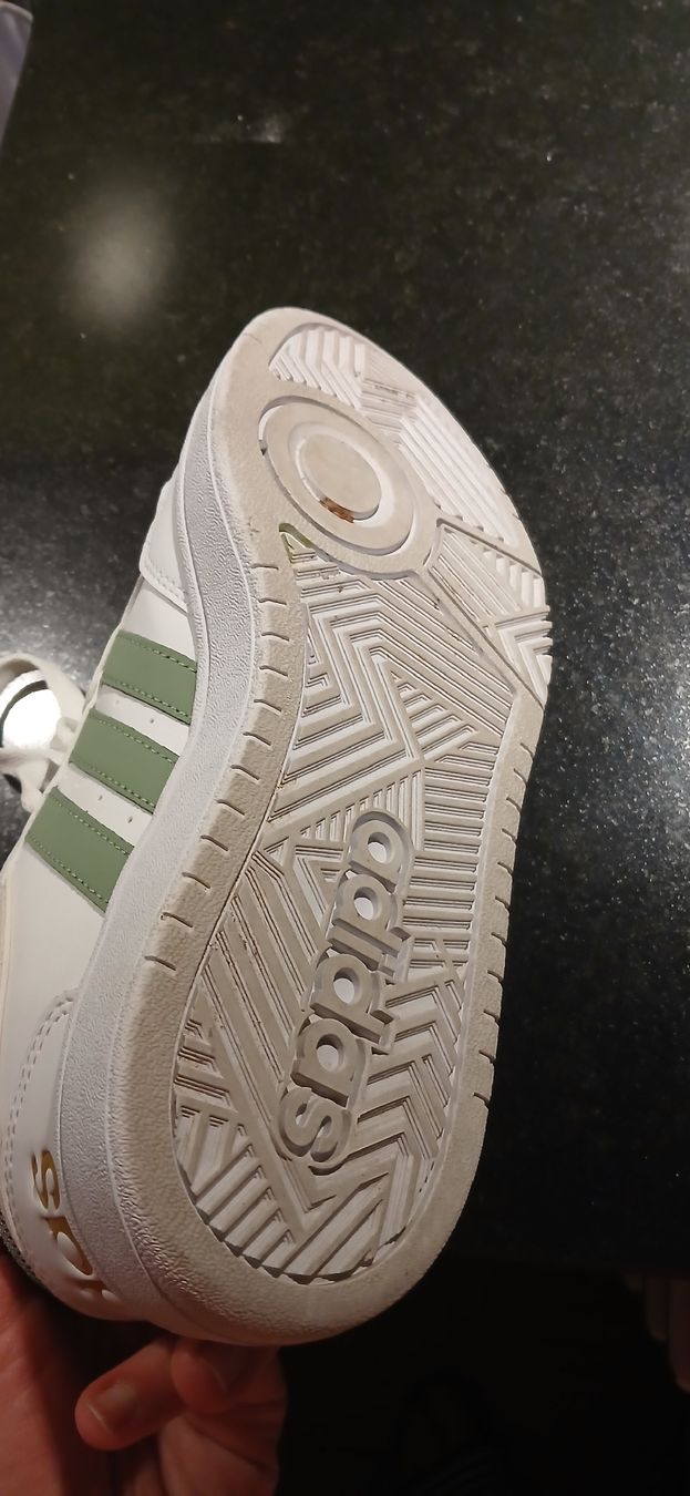 Adidas Schuhe für Mädchen: adidas schuhe 37.5 leder – Gebraucht aus Pfeffikon LU von cleoopatraa 6