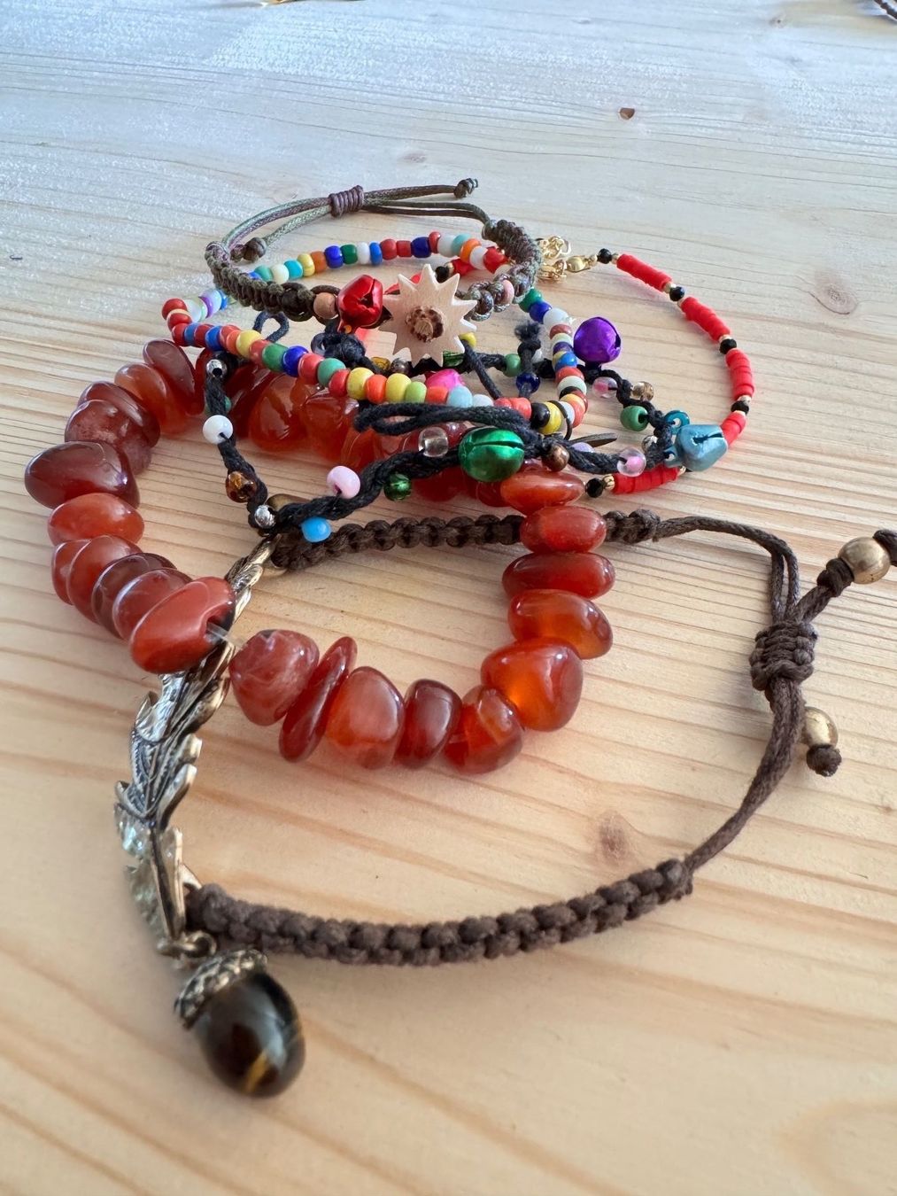 Bracciali & Braccialetti: Hübsche Armbänder Stein – Nuovo (secondo la descrizione) da Unterlunkhofen venduto da getwellsoon