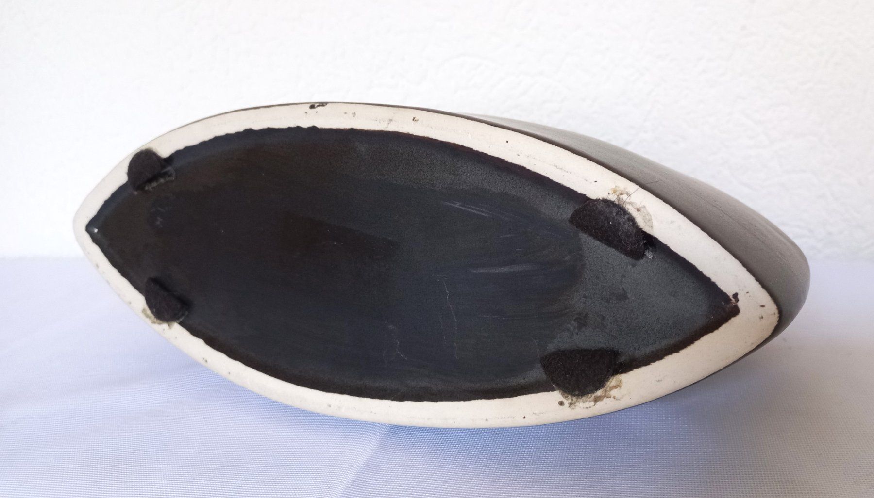 Vasi & Recipienti: Schwarze handbemalte Keramikvase, Thailand – Usato da Bévilard venduto da Orscha 4