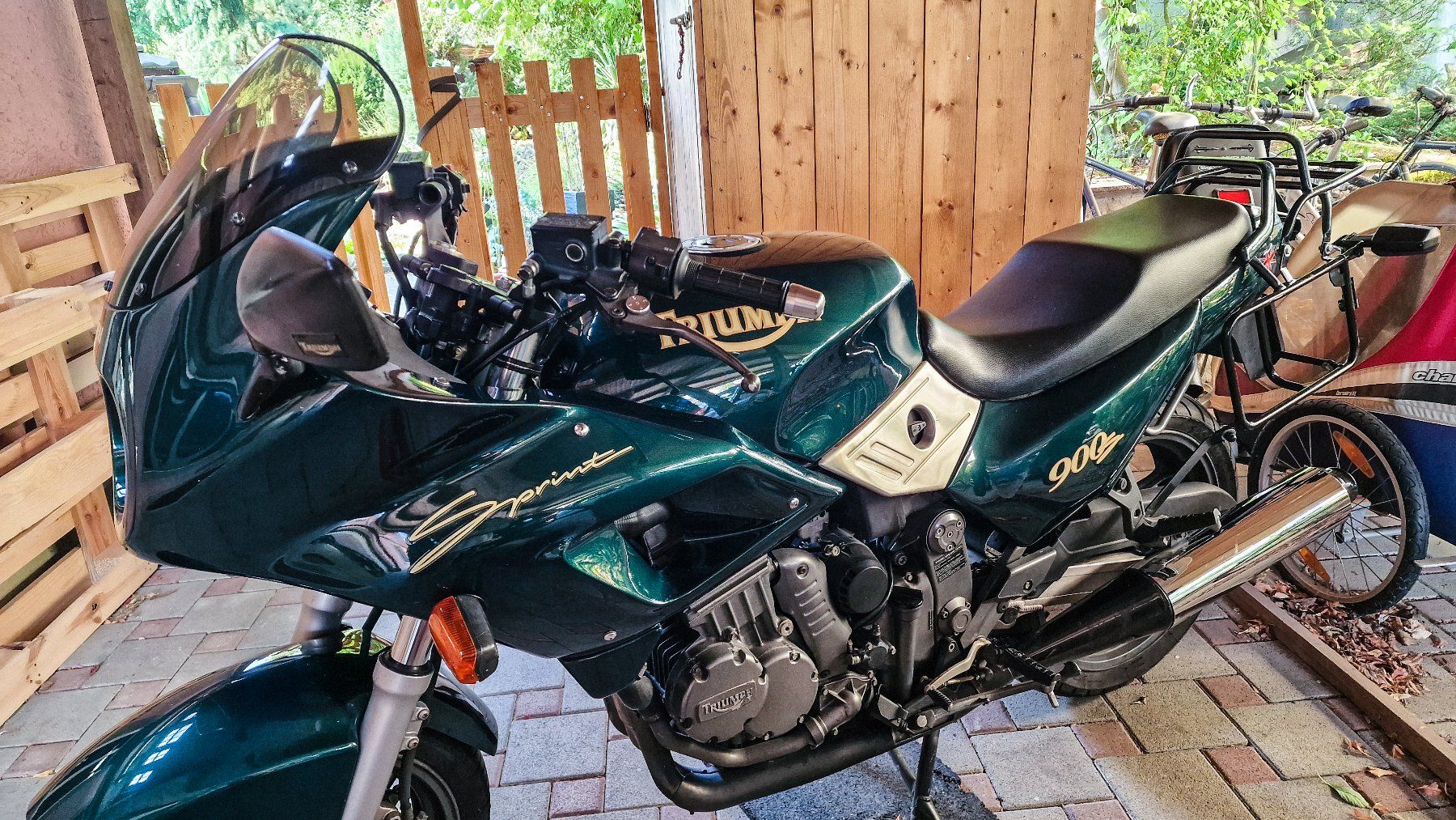 Triumph Route: Triumph Sprint 900 S im Originalzustand – D'occasion à Gipf-Oberfrick par Ammonitenfreak 2