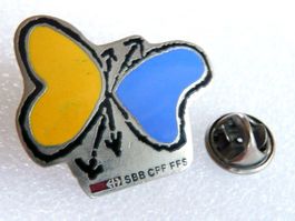• SBB CFF FFS Schmetterling papillon bleu jaune - pin A1.6