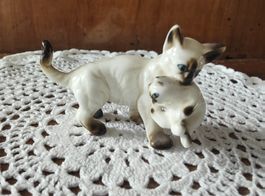 Siamkatze aus Porzellan 