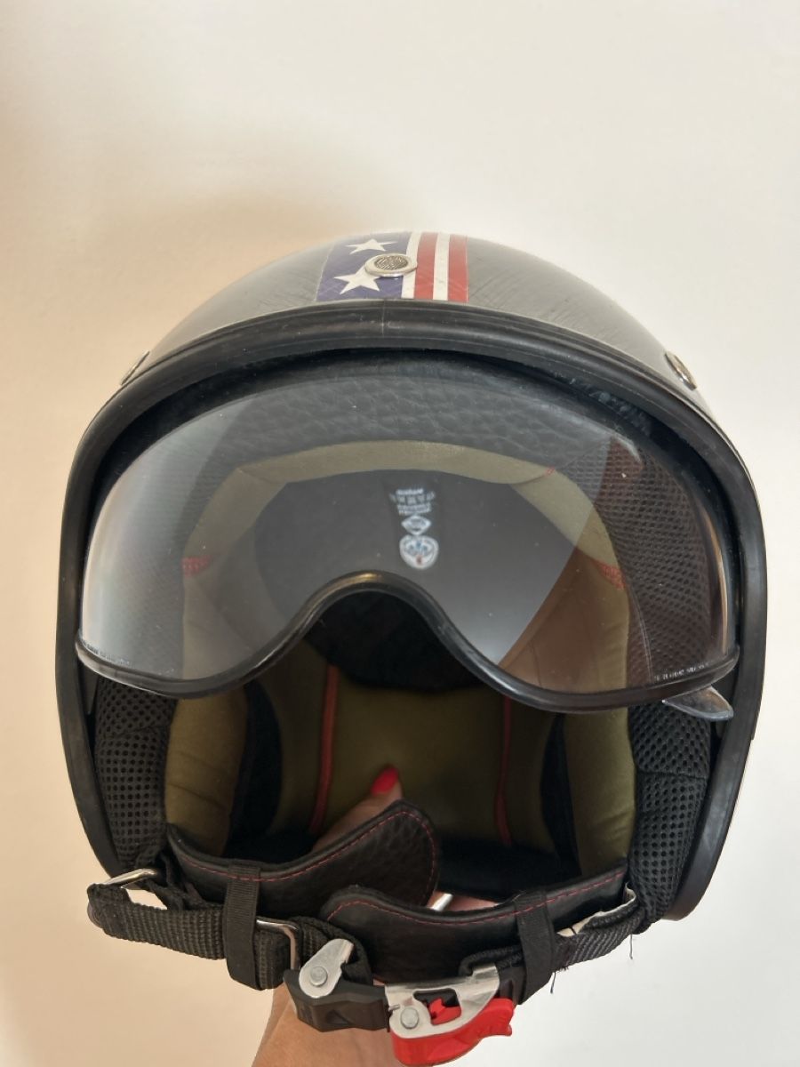 Caschi & visiere: Helmet and gloves for motorcycle  – Usato da Riva San Vitale venduto da mdu_q68b 1