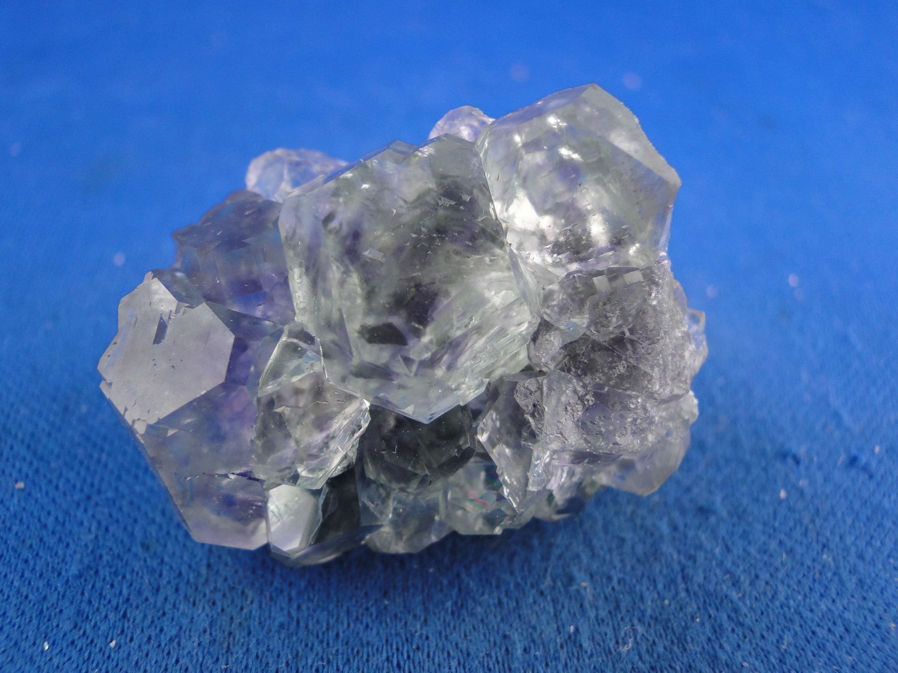 Minerali & Pietre curative: Fluorit – Usato da Schinznach Bad venduto da Demerald