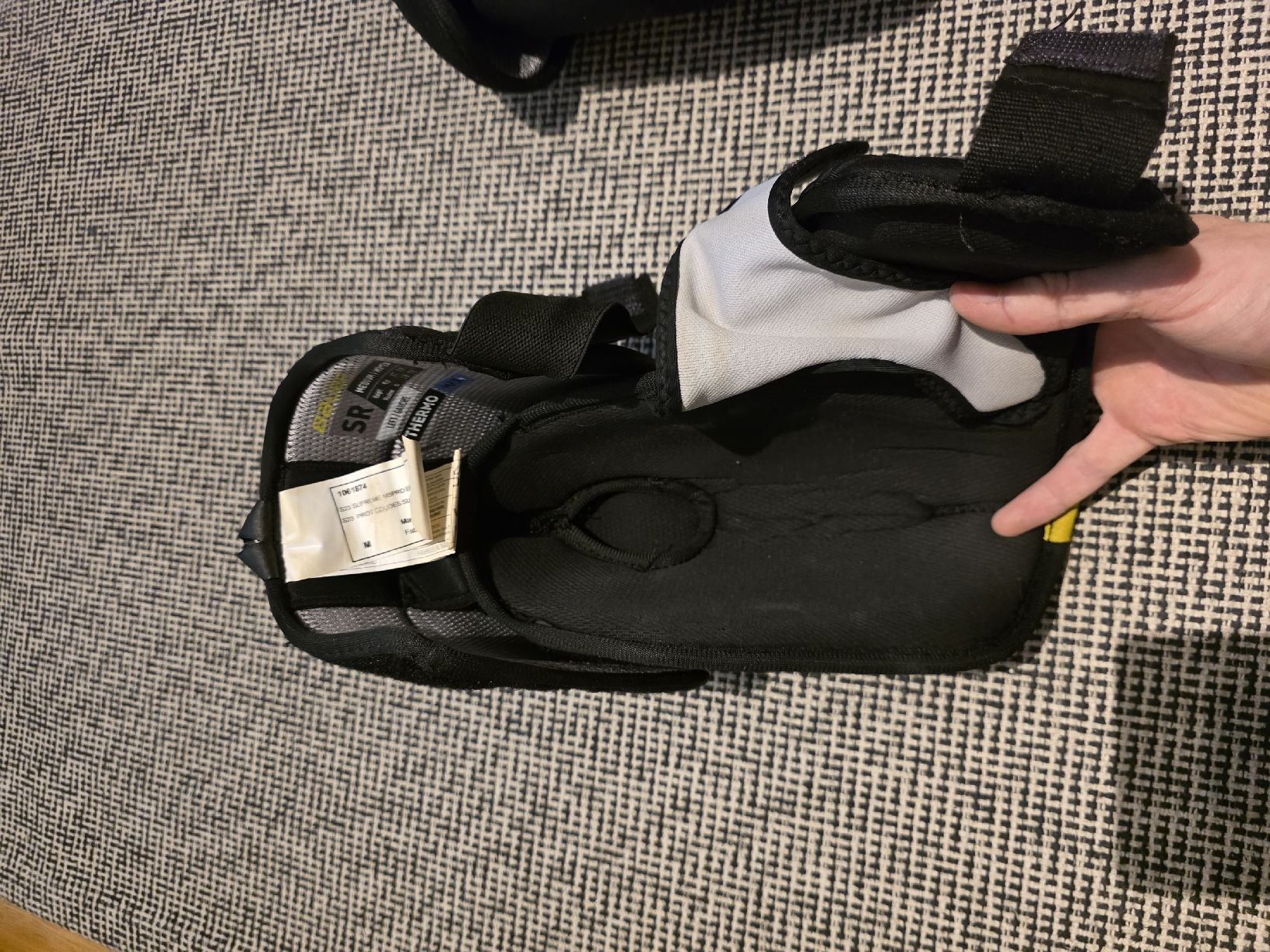 Bauer Protezioni & Imbottiture: Bauer Supreme M5 Pro Ellbogenschoner SR M – Nuovo (secondo la descrizione) da Sissach venduto da Cian_79 4