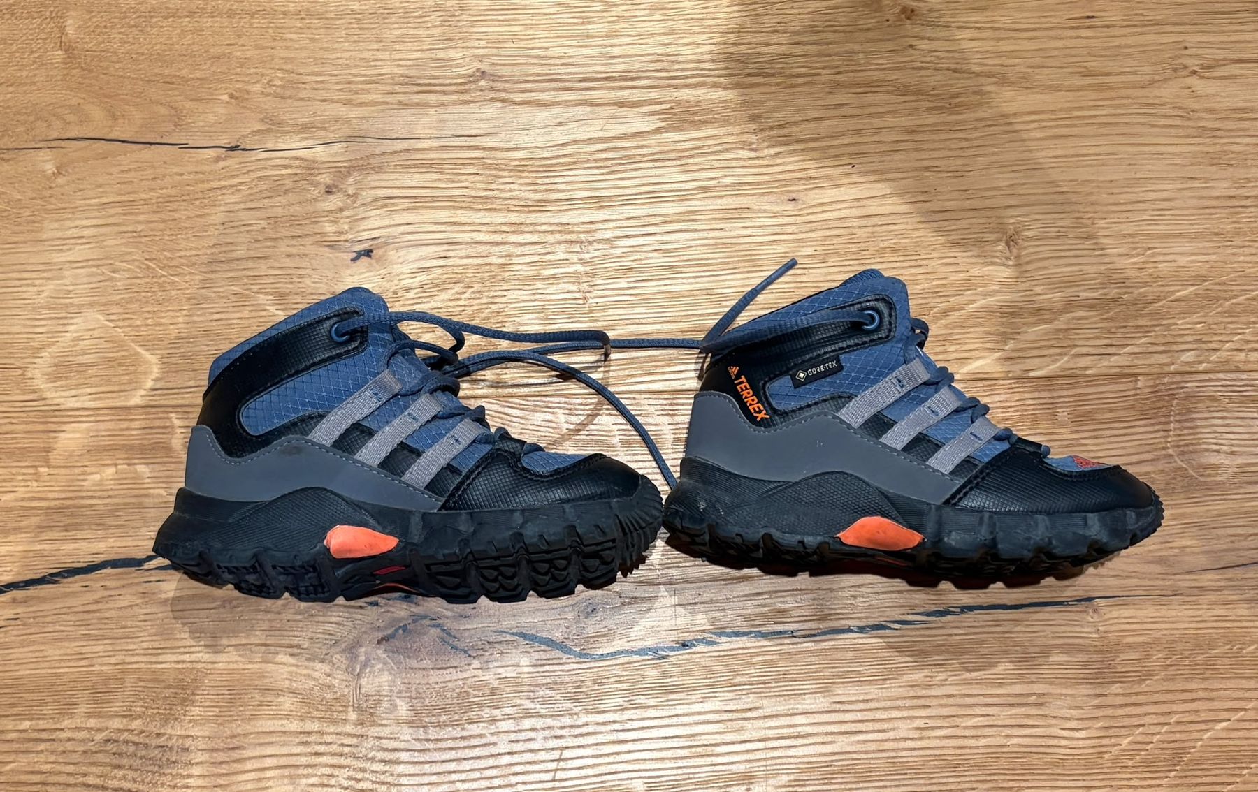 Adidas Schuhe für Jungen: Adidas Terrex Grösse 25 – Gebraucht aus Gähwil von Ste_Holz 2