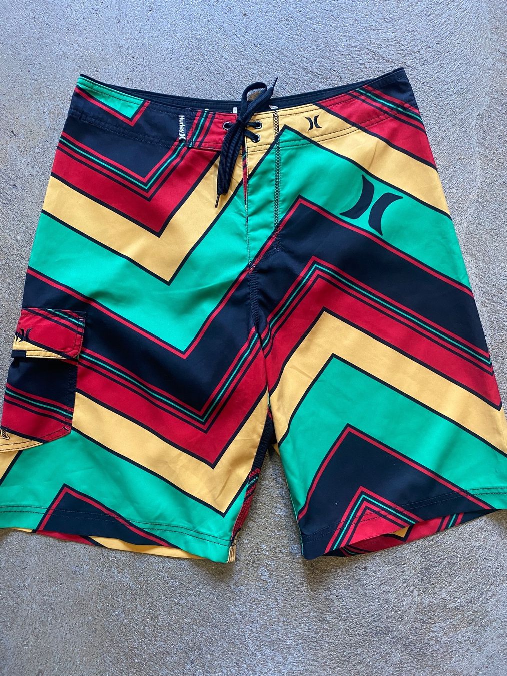 Costumi da bagno: Short de bain Hurley Hommes Taille 32 – Nuovo e nell'imballaggio originale da Orbe venduto da D-stockFactory-Orbe