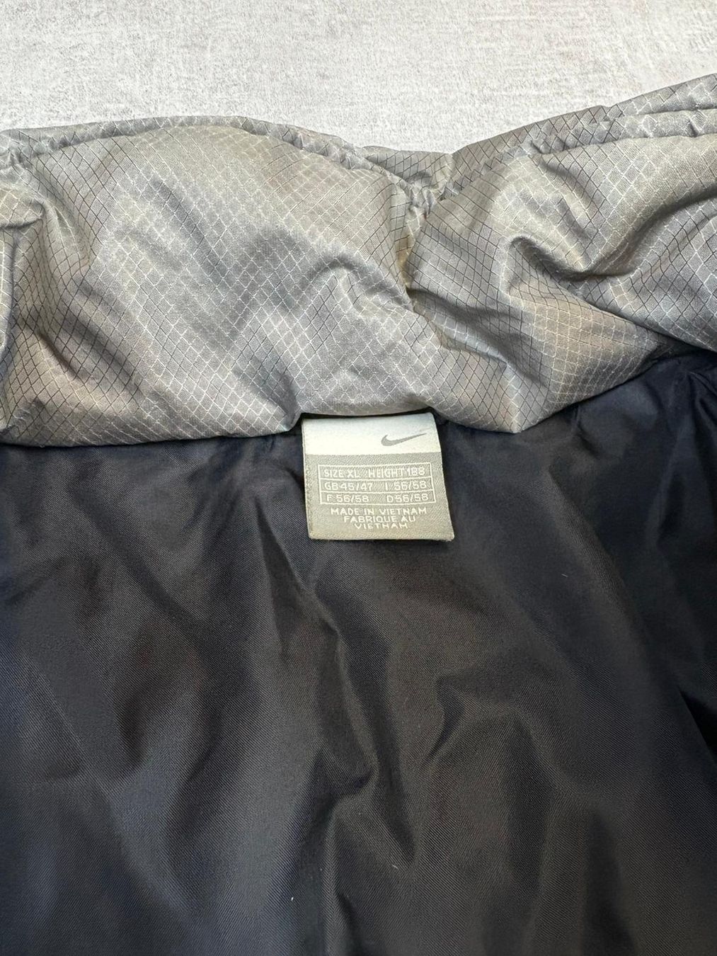 Nike Giacche: Nike Vintage Winterjacke - Grösse XL – Usato da Werdenberg venduto da hase.vintage 2