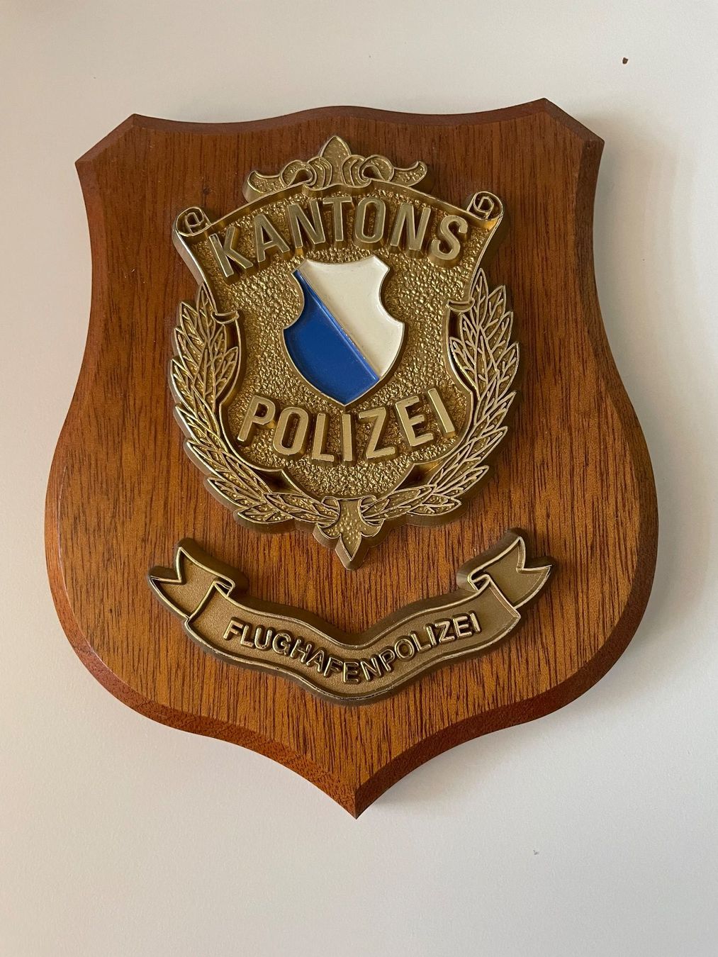 Placchette & Badge: Kantonspolizei Zürich – Usato da Wangen SZ venduto da KAM07