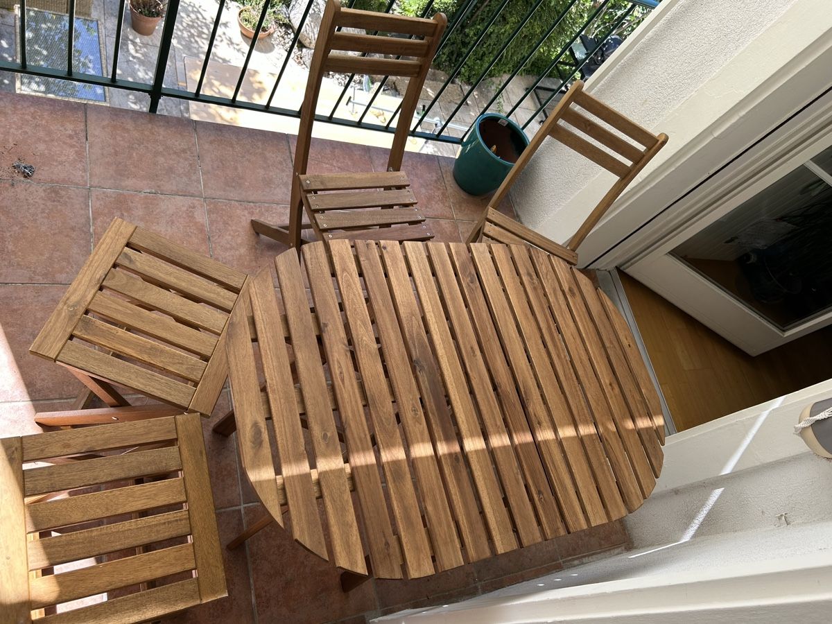 Ikea Set di tavolo e panche: Ikea Balkontisch mit Stühlen und Hocker – Usato da Basel venduto da marcvo