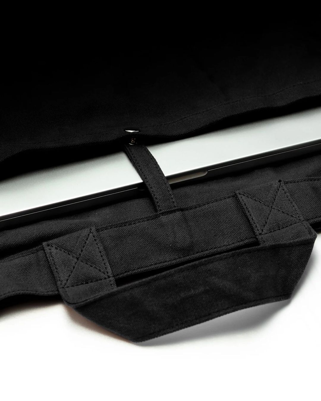 Taschen: Schwarz Tote Bag | gestickt – Neu und originalverpackt aus Zürich von Muirwoods 3