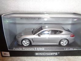 Minichamps 1:43 Porsche Panamera S
