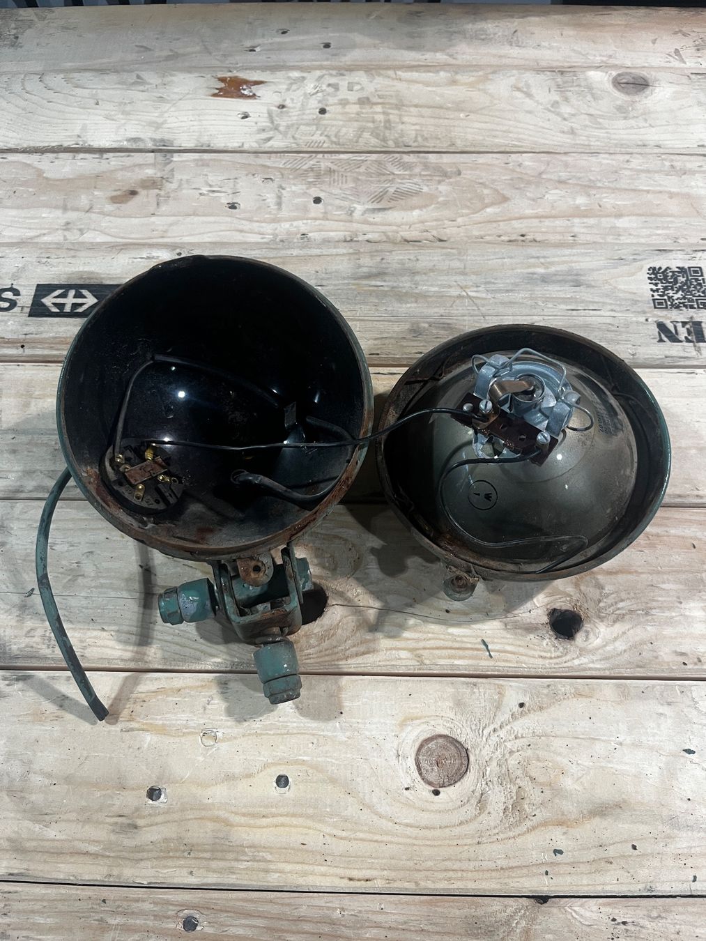 Bosch Fari: Arbeitsscheinwerfer / Zusatzscheinwerfer  Oldtimer / Traktor – Usato da Luzern venduto da Fracht-Design 6