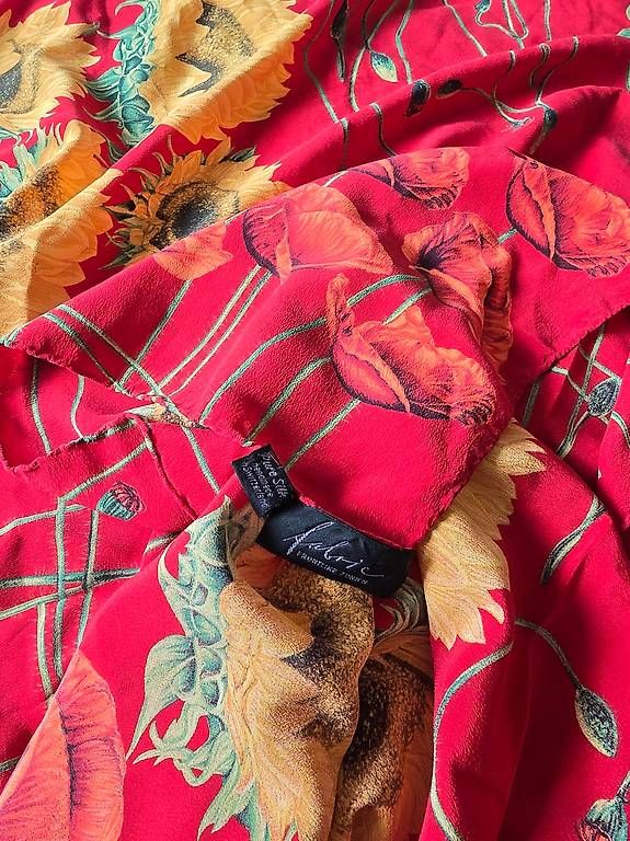 Fabric Frontline Foulards, Tücher & Schals: Fabric Frontline Zurich Pure Silk – Gebraucht aus Zürich von bil_s7tp 1