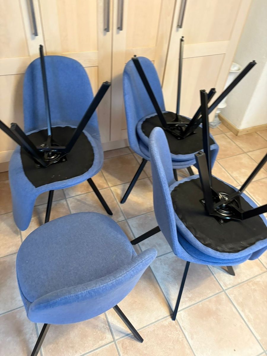 Sedie: Septs Chaises de cuisine bleues – Usato da Delémont venduto da Vendeur_3 1
