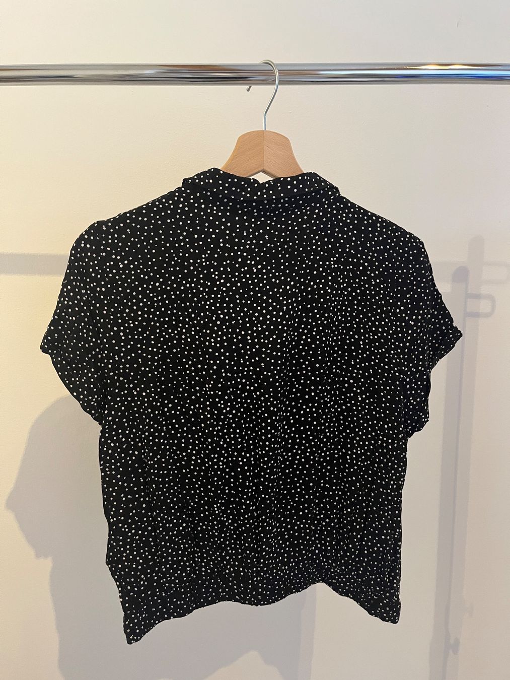 Yes Or No Camicette: Blouse à pois, blanche et noire – Usato da Savagnier venduto da taianab 4