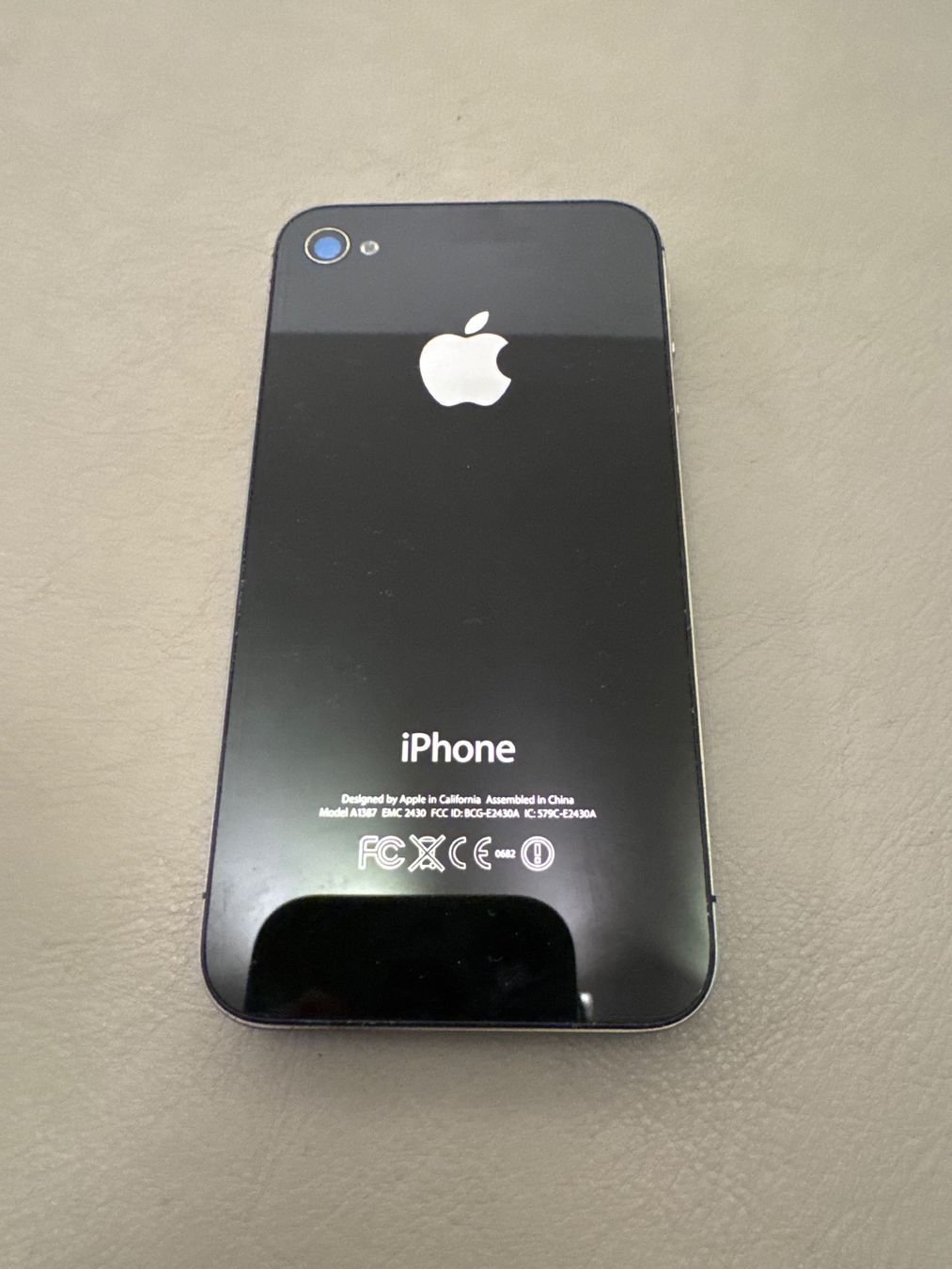 Apple Telefoni cellulari / Smartphones: iPhone 4 / 4s – Difettoso da Adliswil venduto da Busys 1