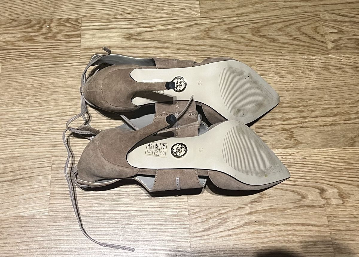 Guess Chaussures femmes: Escarpins en daim Guess – Neuf (Voir description) à Lutry par tat_2zxq 5