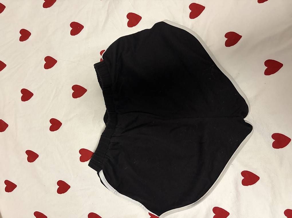 Shein Pantaloni: Shein Shorts grösse xs – Usato da Pratteln venduto da lor_kl7s 1
