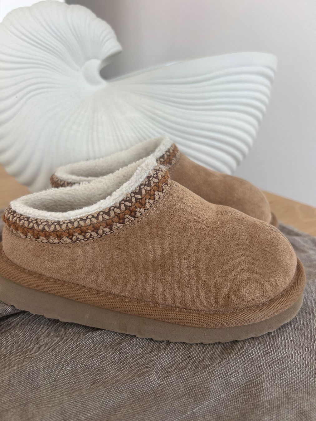 Ugg Scarpe per ragazzi: Winterfinken 27 – Usato da Epsach venduto da has_s27w