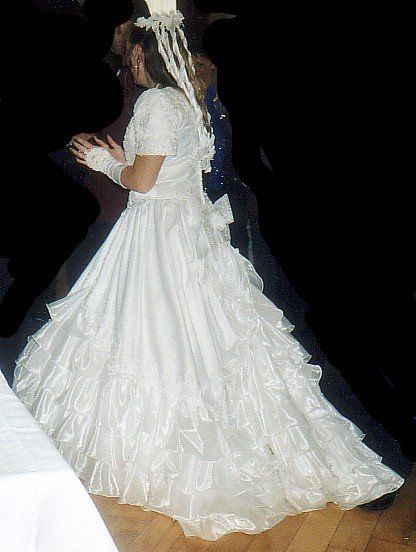 Vestiti: Brautkleid – Usato da Alchenflüh venduto da Richiefender 1